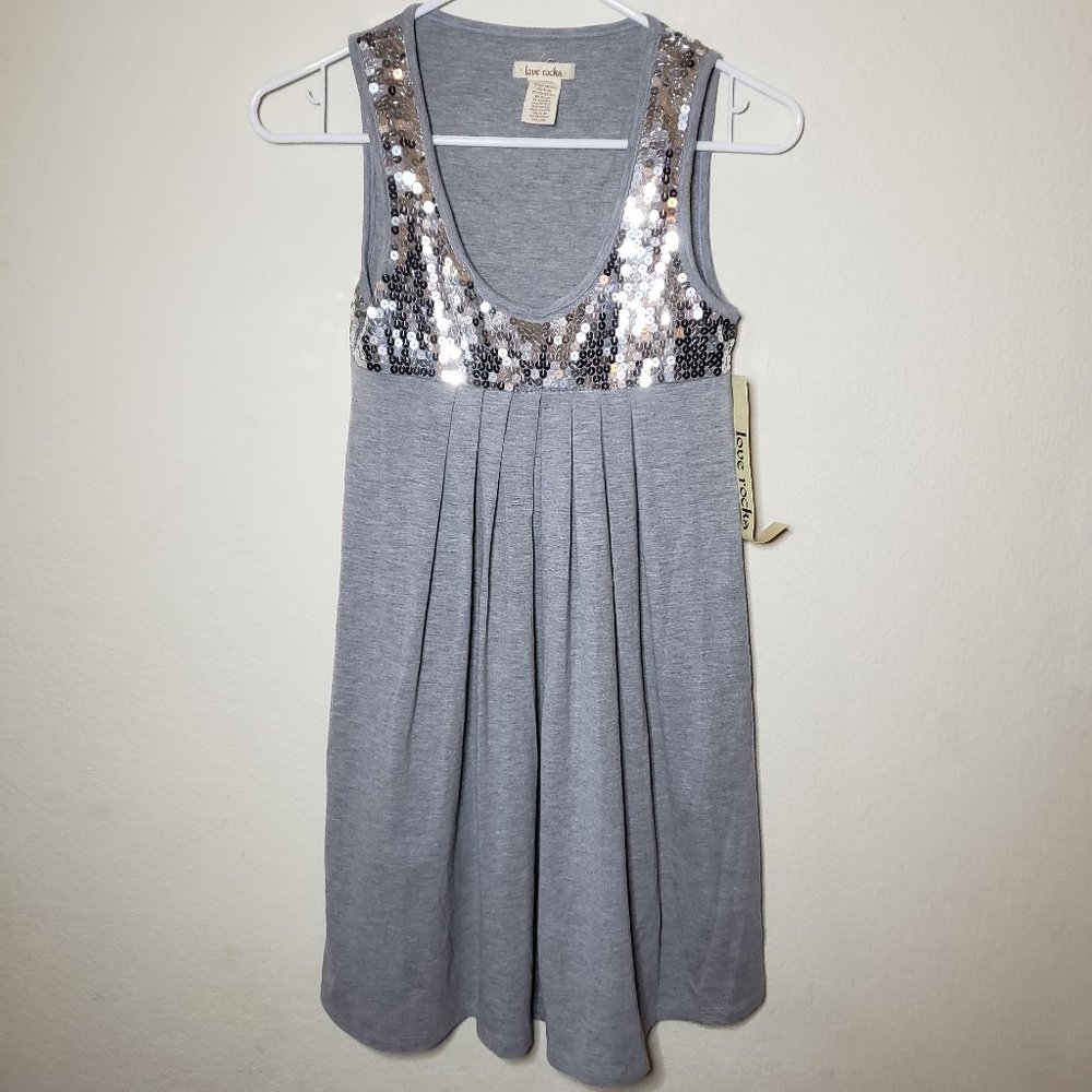 NEW Love Rocks Junior S Gray Sleeveless Blouse Top